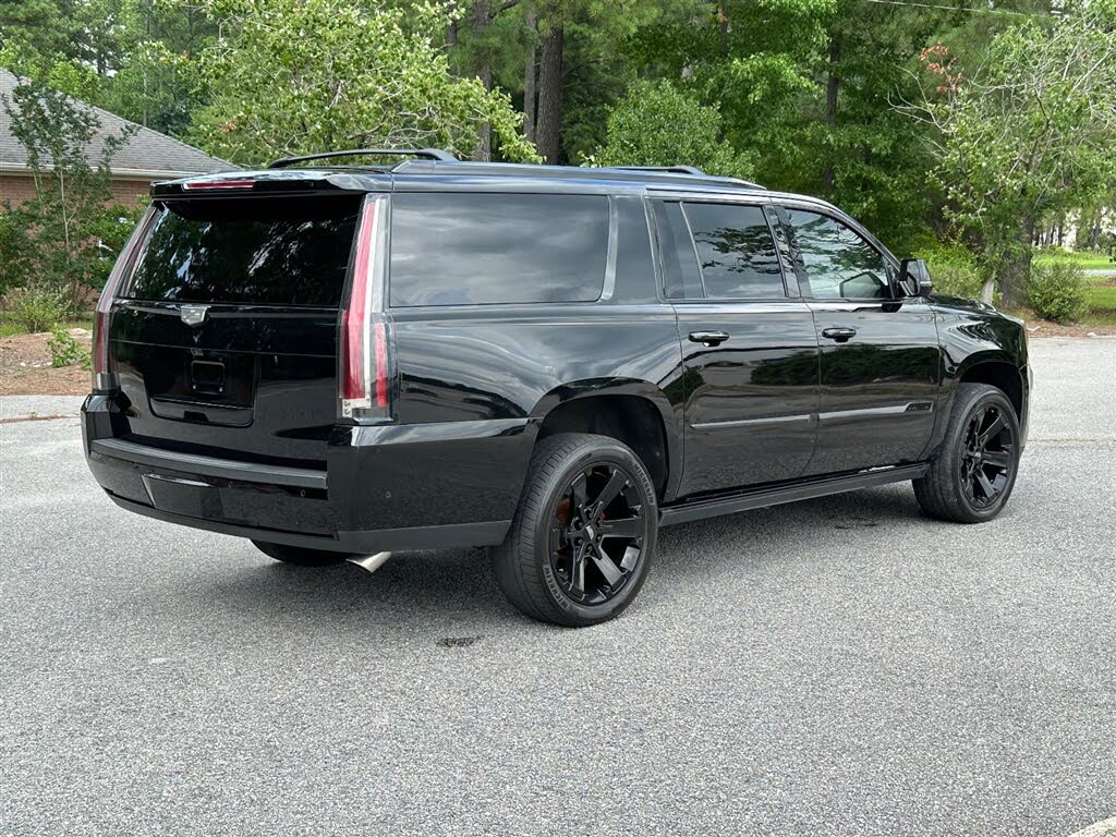 Cadillac Escalade ESV