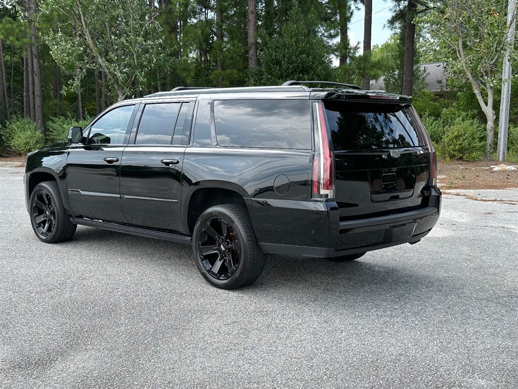 Cadillac Escalade ESV